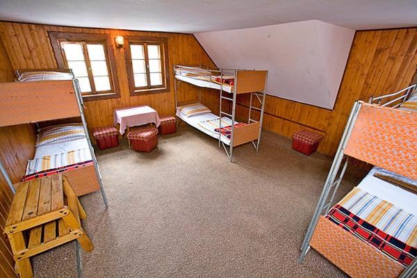 カルパッチ Schronisko Pttk Samotniaホステル 部屋 写真