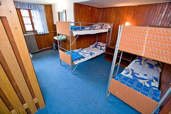 カルパッチ Schronisko Pttk Samotniaホステル 部屋 写真